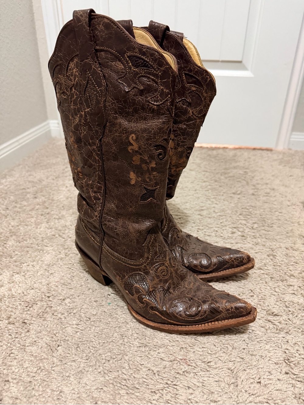 Women's Distressed Brown Embroidered Leather Cowboy Boots